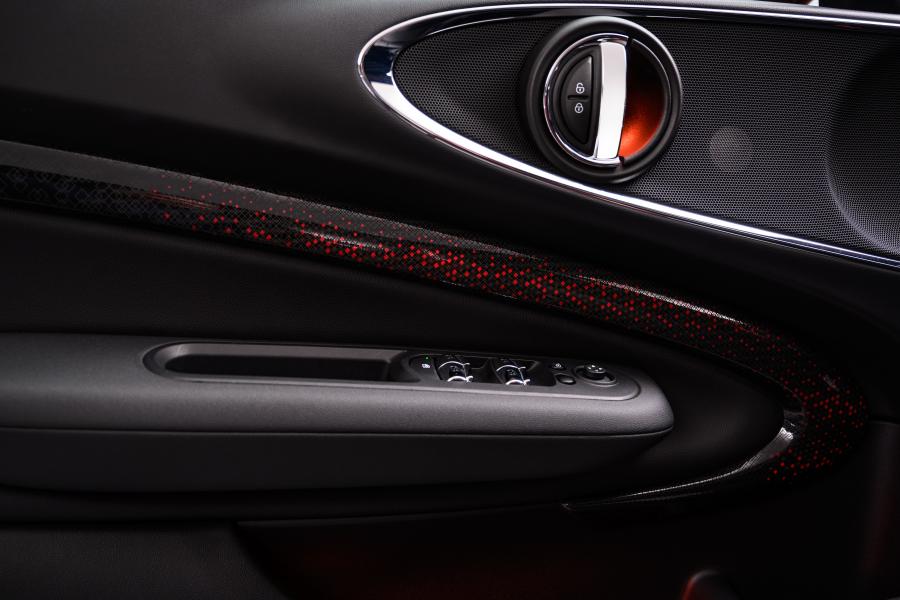 Детали интерьера Mini Cooper S Clubman (F54) 2019 года  (WW) (фото 136 из 150)